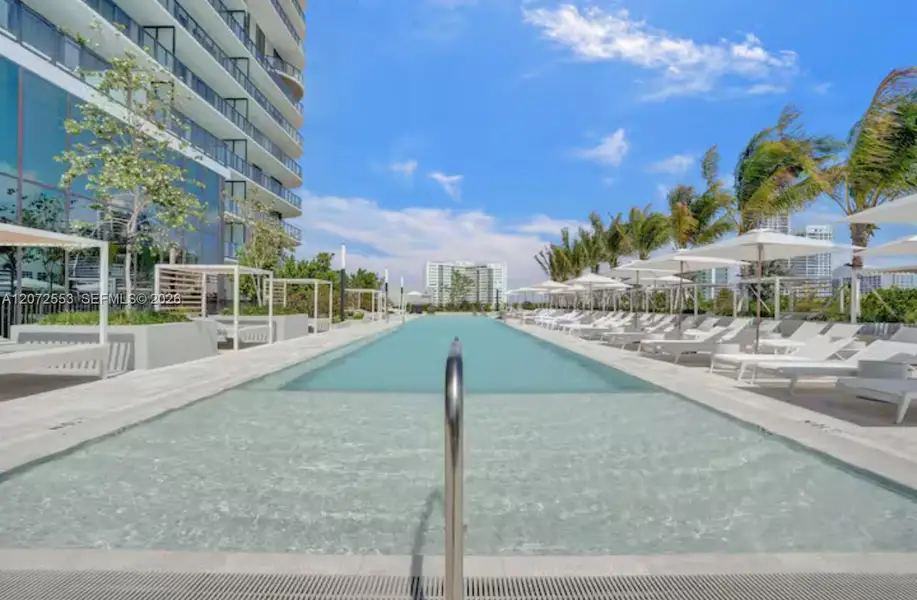 Condo located in Miami Beach, FL showcasing its design and architecture (Image 5).