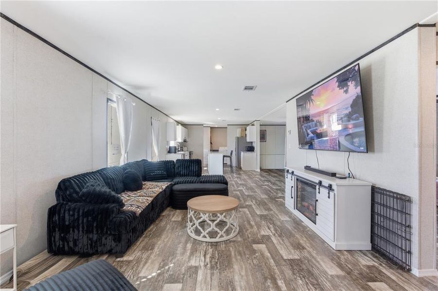 Furnished interior view inside a new home in , Fort Meade (Image 26).