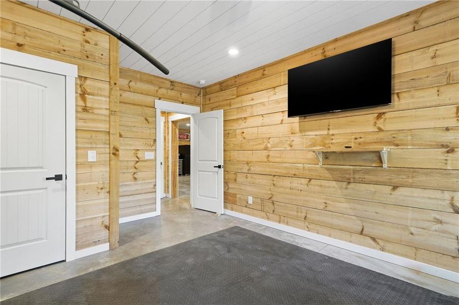 Exterior details and patio area of a home in , Talking Rock (Image 4).