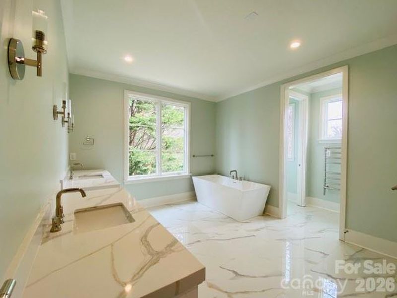 Image 43 of a home in .