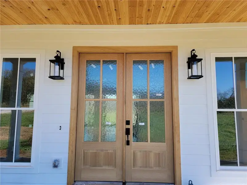 Exterior details and patio area of a home in , Jefferson (Image 3).