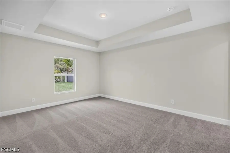Spacious, unfurnished interior of a new home in Cape Coral, Cape Coral (Image 24). Spacious, unfurnished interior of a new home in Cape Coral, Cape Coral (Image 24).