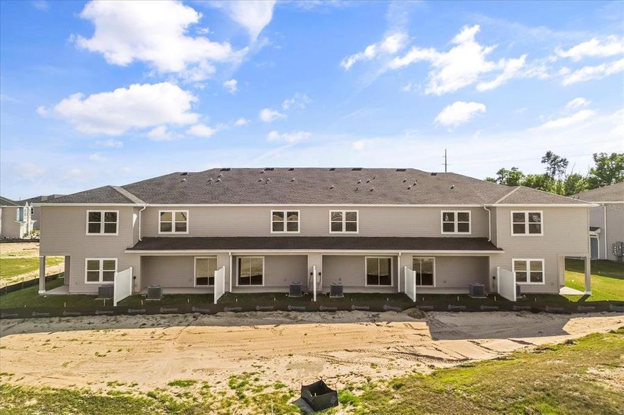 Exterior details and patio area of a home in , Ocala (Image 3).