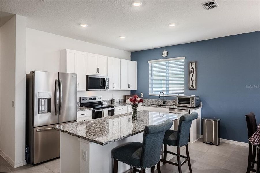 Furnished interior view inside a new home in , Bartow (Image 11).