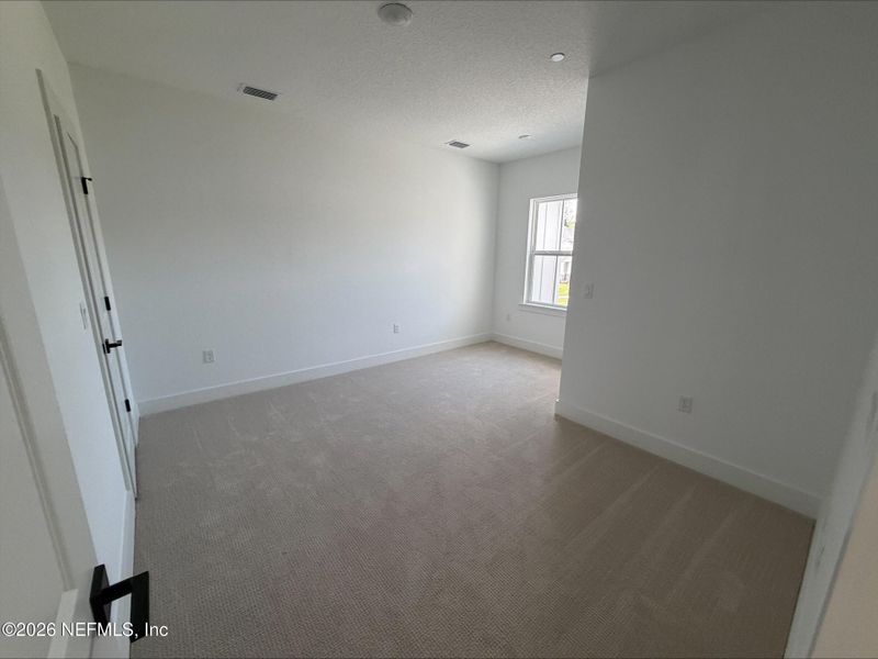 Spacious, unfurnished interior of a new home in , St. Johns (Image 11).