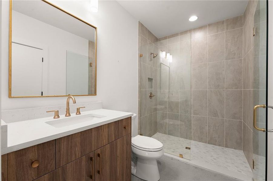 Furnished interior view inside a new home in , Roswell (Image 35).