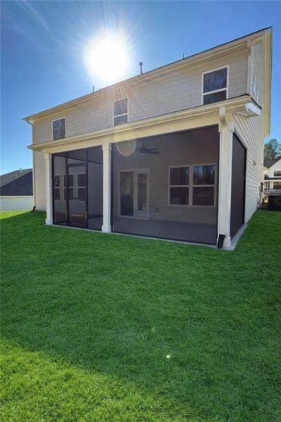 Exterior details and patio area of a home in , Dallas (Image 4).