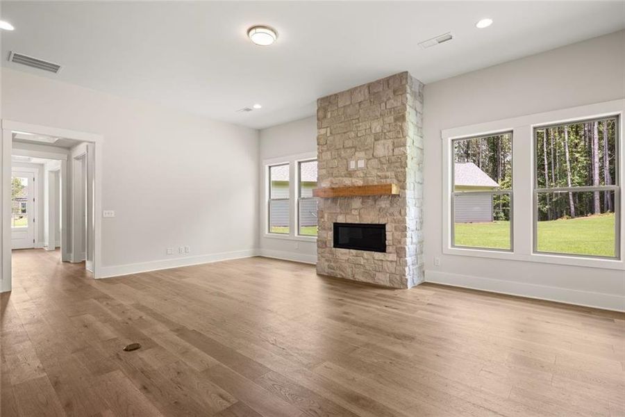 Spacious, unfurnished interior of a new home in Soleil Belmont Park, Canton (Image 30). Spacious, unfurnished interior of a new home in Soleil Belmont Park, Canton (Image 30).