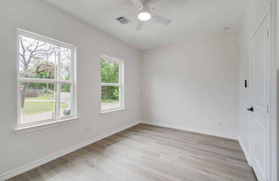 Picture is not of the actual home. It is a representative of a home of the same floor plan. Picture is not of the actual home. It is a representative of a home of the same floor plan.