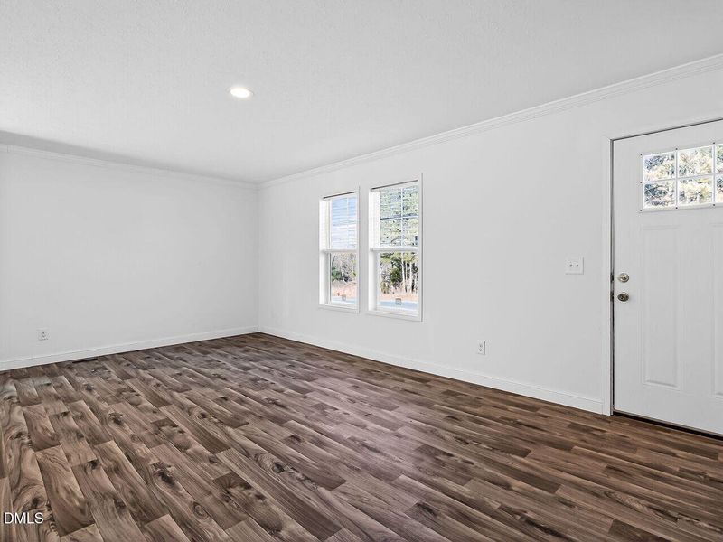 005-1280x960-living-room