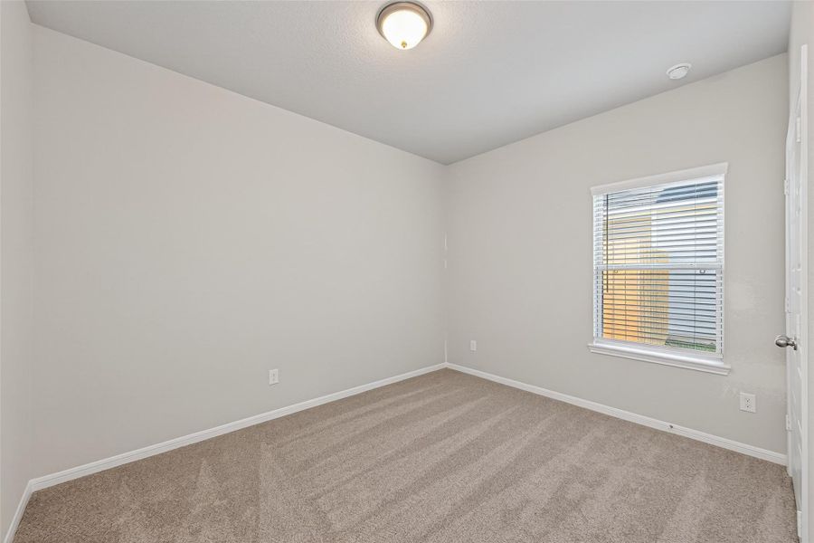 Spacious, unfurnished interior of a new home in Woodland Lakes, Huffman (Image 17).