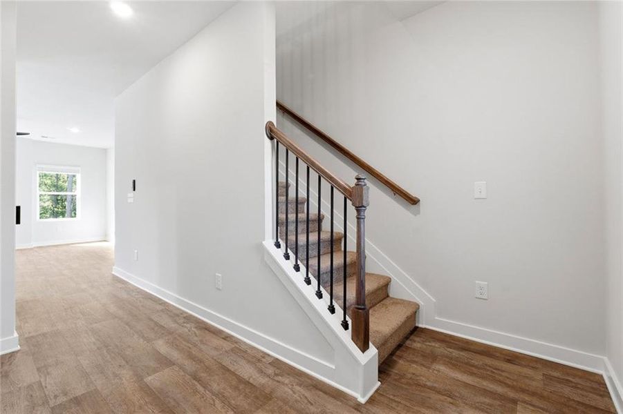 Spacious, unfurnished interior of a new home in Creekbend Overlook, South Fulton (Image 23).