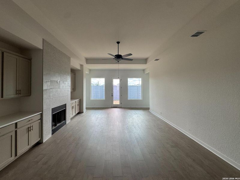 Spacious, unfurnished interior of a new home in Saddlebrook Ranch, Schertz (Image 11). Spacious, unfurnished interior of a new home in Saddlebrook Ranch, Schertz (Image 11).