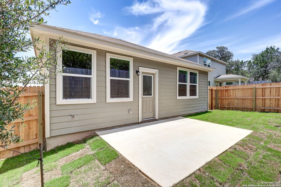 Front exterior of a new home in Rosemont Hill, San Antonio, TX, highlighting curb appeal (Image 2).