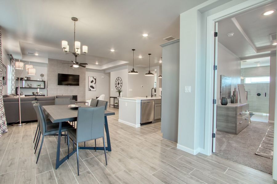 Representative furnished interior of a home built from the Sage by Hakes Brothers in Hillside Park, El Paso (Image 28).