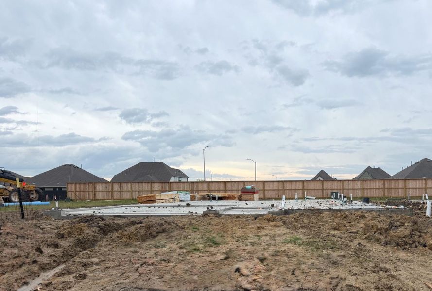 Site preparation for new homesites in Cedar Pointe, Crosby (Image 4).