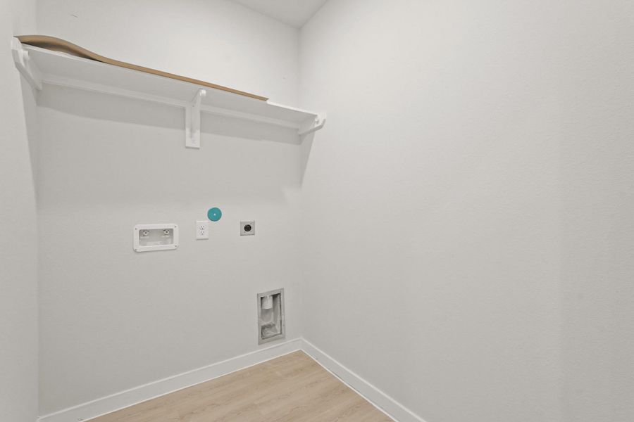 Spacious, unfurnished interior of a new home in Maple Woods, Hockley (Image 11). Spacious, unfurnished interior of a new home in Maple Woods, Hockley (Image 11).