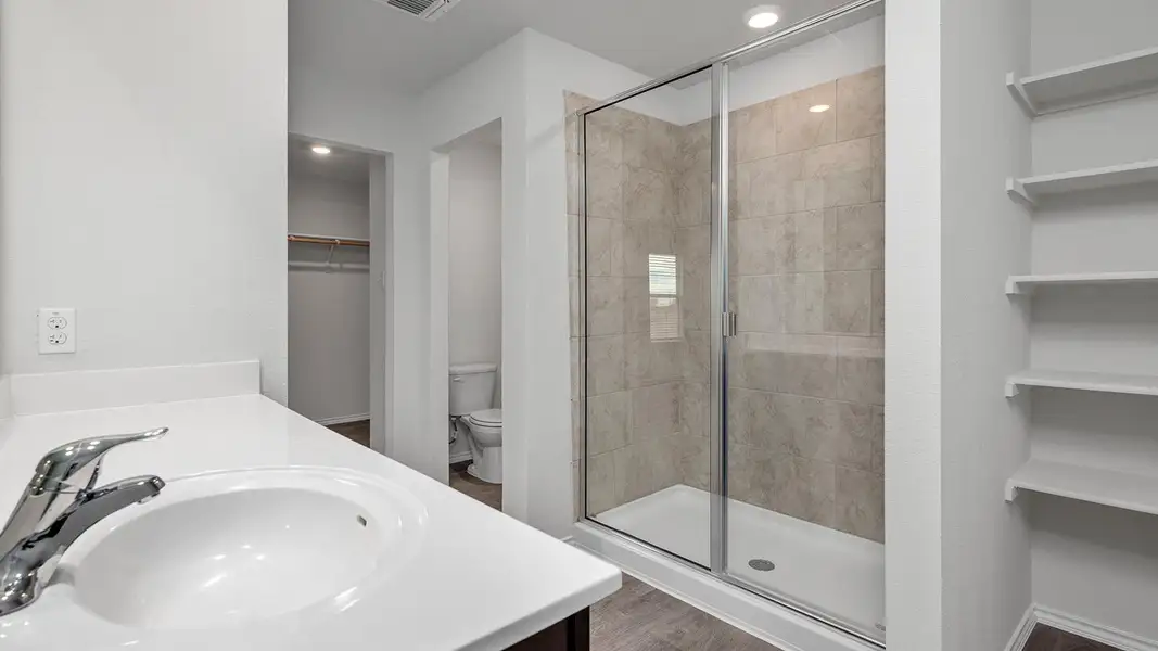 Furnished interior view inside a new home in Victory Ranch, Killeen (Image 3).