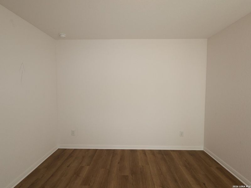 Spacious, unfurnished interior of a new home in Cinco Lakes, San Antonio (Image 14).