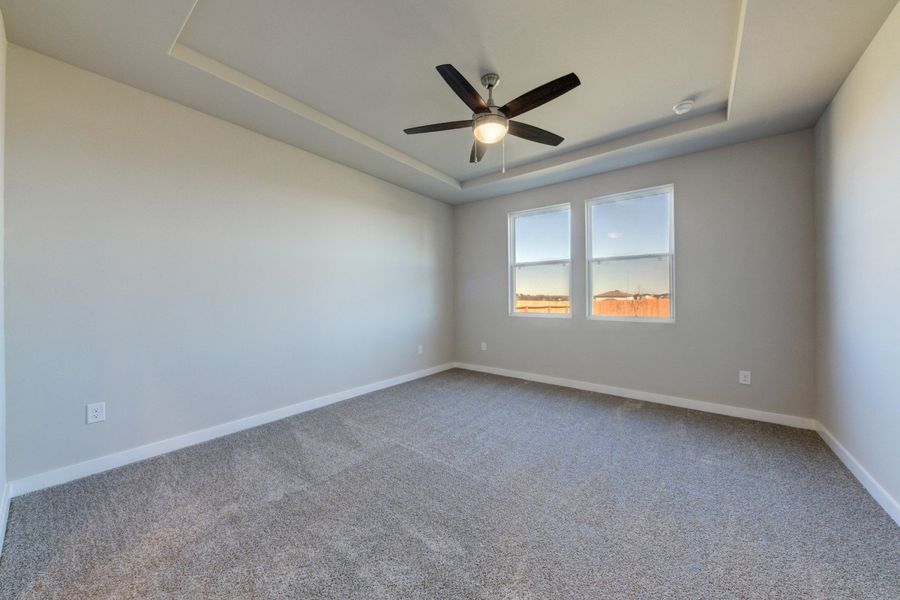 Spacious, unfurnished interior of a new home in The Woodlands, Mico (Image 17).