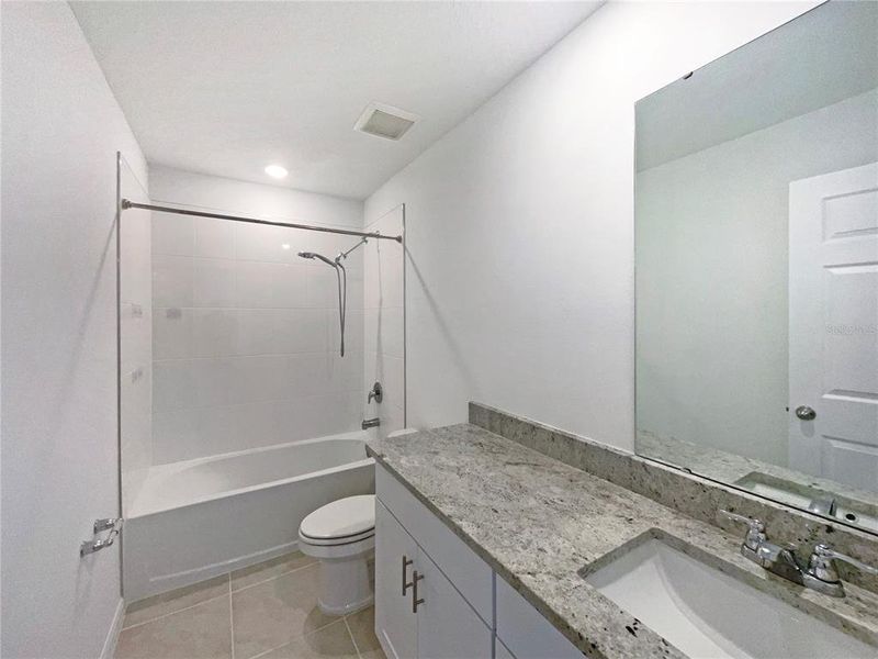 Furnished interior view inside a new home in Eden Hills, Lake Alfred (Image 8).