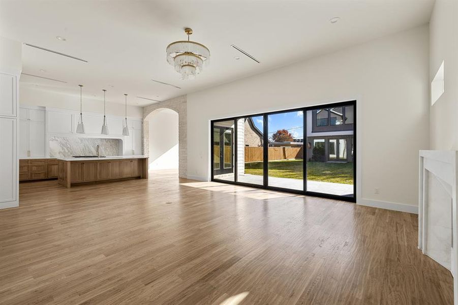 Spacious, unfurnished interior of a new home in , Dallas (Image 33). Spacious, unfurnished interior of a new home in , Dallas (Image 33).