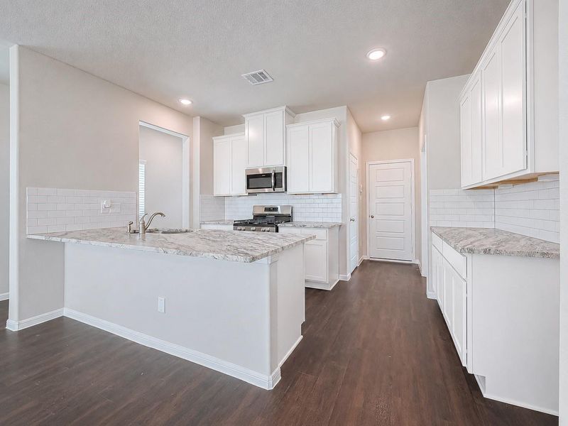 Furnished interior view inside a new home in Rollingbrook Estates, Baytown (Image 13).