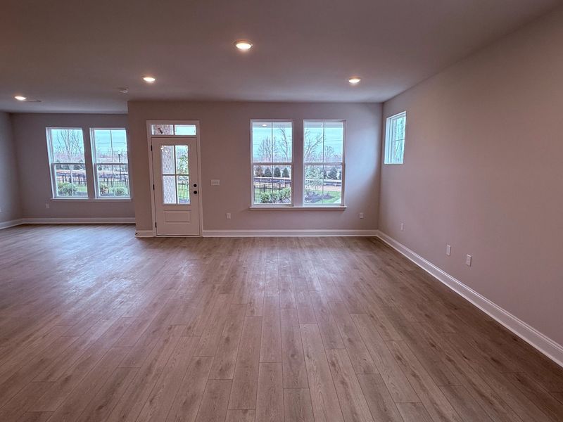 Spacious, unfurnished interior of a new home in Promenade at Clari Park, Murfreesboro (Image 13).