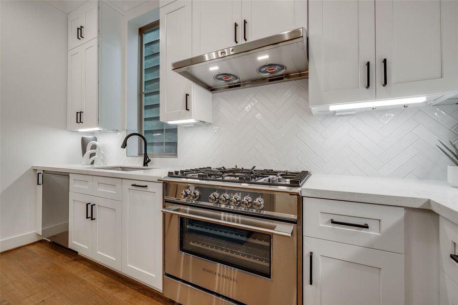 ASK ABOUT CUSTOMIZATION OPTIONS DURING CONSTRUCTION ONLY *MAZZARINO MODEL HOME * PHOTOS MAY SHOW A SIMILAR FLOOR PLAN AND/OR UPGRADED/ALTERNATIVE FINISHES * Please use these photos as a guide *THIS IS AN ACTIVE CONSTRUCTION SITE, BUYERS MUST REQUEST APPOINTMENT TO BE ON PREMISE AT ALL TIMES. ASK ABOUT CUSTOMIZATION OPTIONS DURING CONSTRUCTION ONLY *MAZZARINO MODEL HOME * PHOTOS MAY SHOW A SIMILAR FLOOR PLAN AND/OR UPGRADED/ALTERNATIVE FINISHES * Please use these photos as a guide *THIS IS AN ACTIVE CONSTRUCTION SITE, BUYERS MUST REQUEST APPOINTMENT TO BE ON PREMISE AT ALL TIMES.