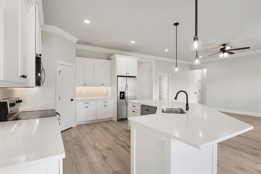 Furnished interior view inside a new home in , Mabank (Image 11).
