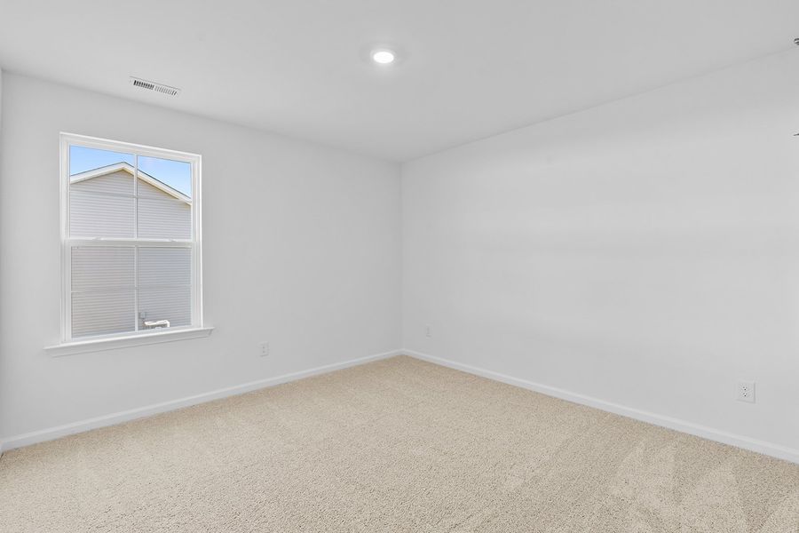 Spacious, unfurnished interior of a new home in Hanes Lake, Winston-Salem (Image 37).