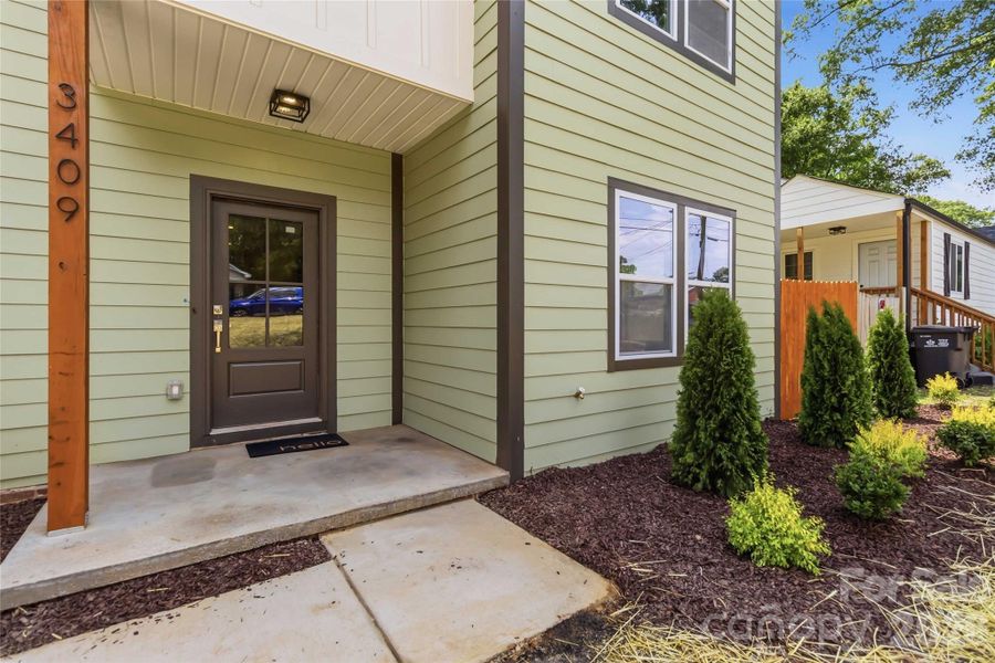 Exterior details and patio area of a home in , Charlotte (Image 28).