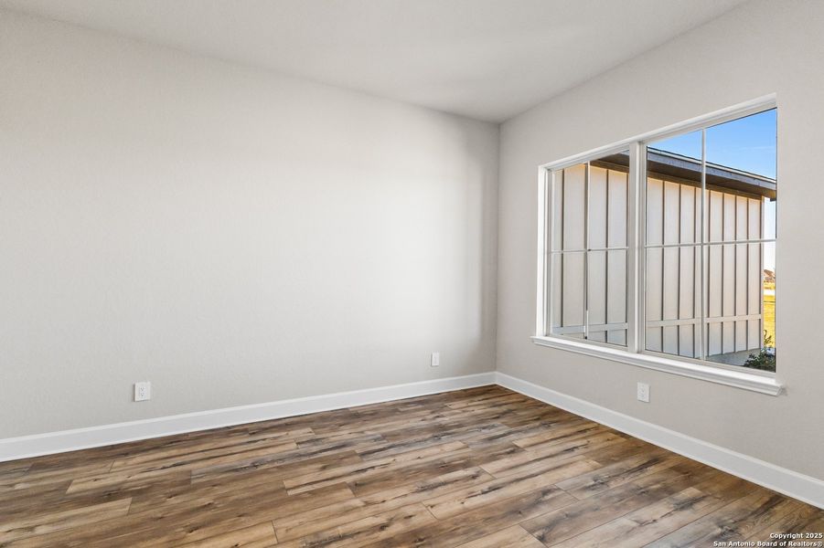 Spacious, unfurnished interior of a new home in Pradera Ridge, Floresville (Image 35). Spacious, unfurnished interior of a new home in Pradera Ridge, Floresville (Image 35).