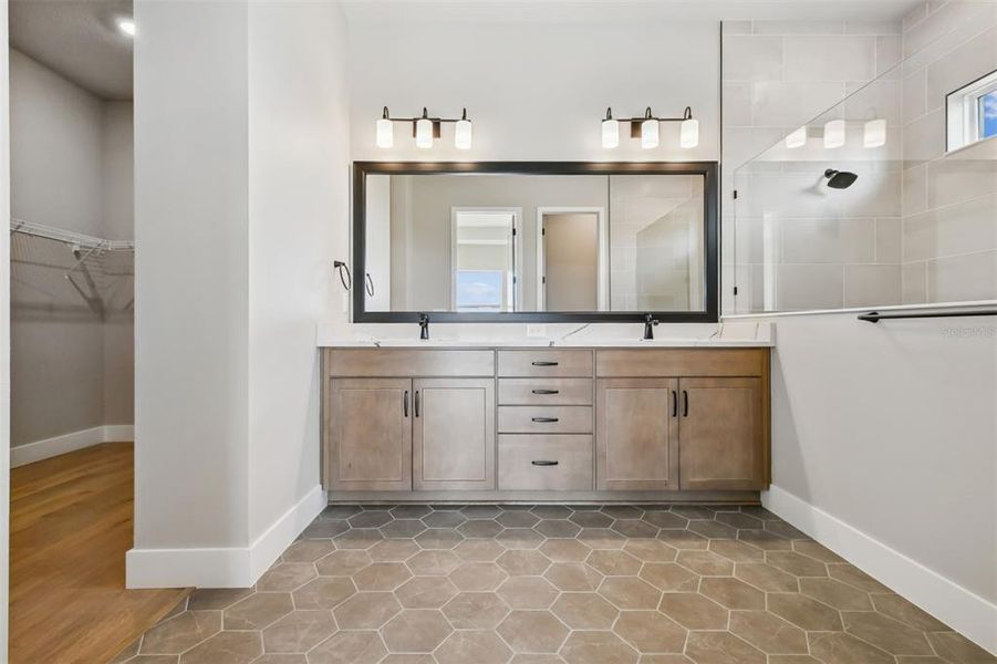 Furnished interior view inside a new home in Palmera Wellen Park - Classic Series, Venice (Image 7). Furnished interior view inside a new home in Palmera Wellen Park - Classic Series, Venice (Image 7).