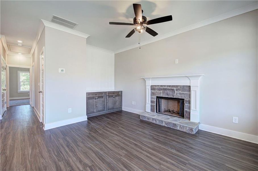 Spacious, unfurnished interior of a new home in , Cartersville (Image 18).