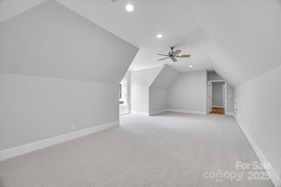 Image 34 of a home in .