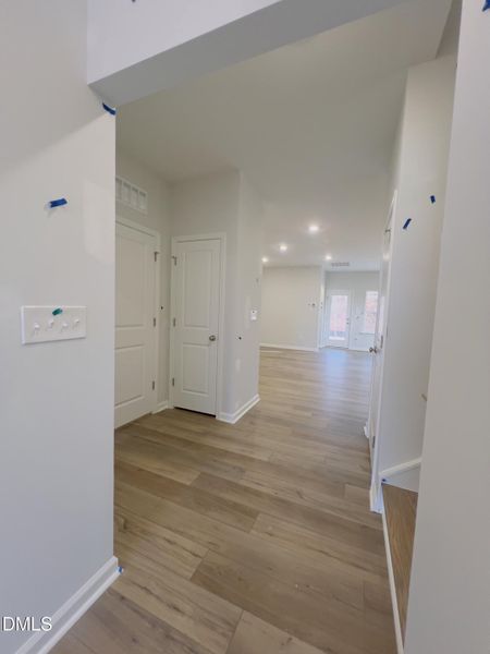 OVS 423 Entrance way