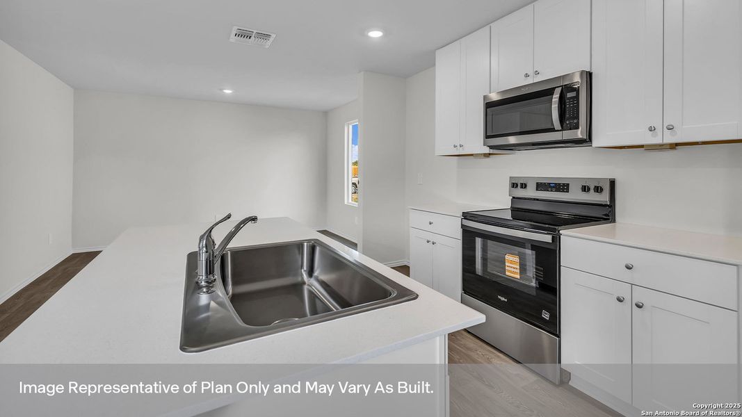 Furnished interior view inside a new home in Sunset Oaks, Maxwell (Image 10). Furnished interior view inside a new home in Sunset Oaks, Maxwell (Image 10).