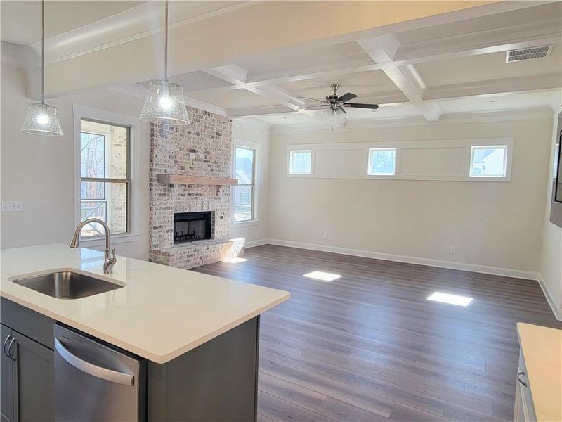 Spacious, unfurnished interior of a new home in , Jefferson (Image 17).
