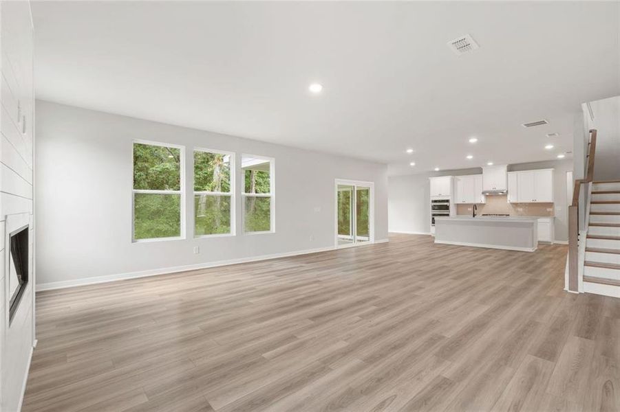 Spacious, unfurnished interior of a new home in Windsong Estates, McDonough (Image 18).