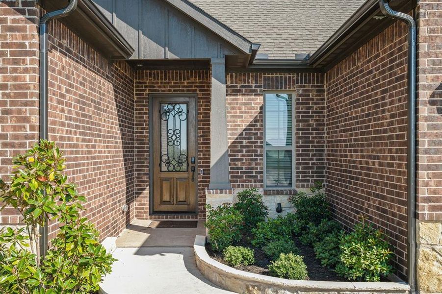 Exterior details and patio area of a home in , Blue Ridge (Image 4).
