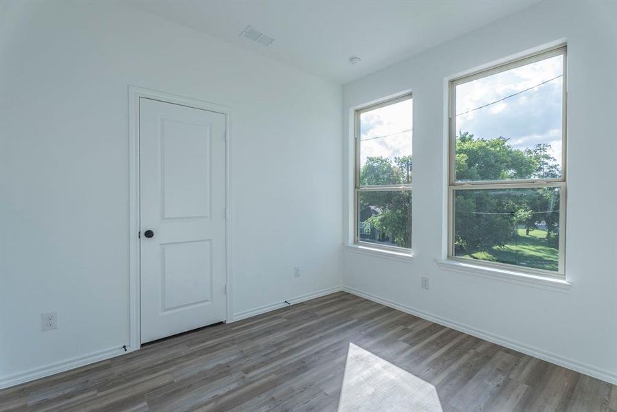 Spacious, unfurnished interior of a new home in , Dallas (Image 22). Spacious, unfurnished interior of a new home in , Dallas (Image 22).