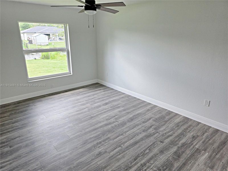 Spacious, unfurnished interior of a new home in , Lake Placid (Image 12).