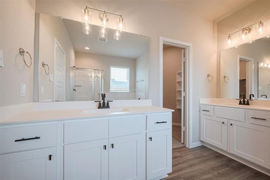Furnished interior view inside a new home in La Segarra, Brookshire (Image 31).