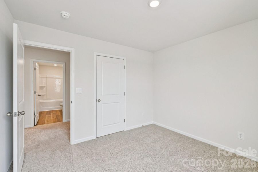 Spacious, unfurnished interior of a new home in Laurelbrook, Sherrills Ford (Image 15).