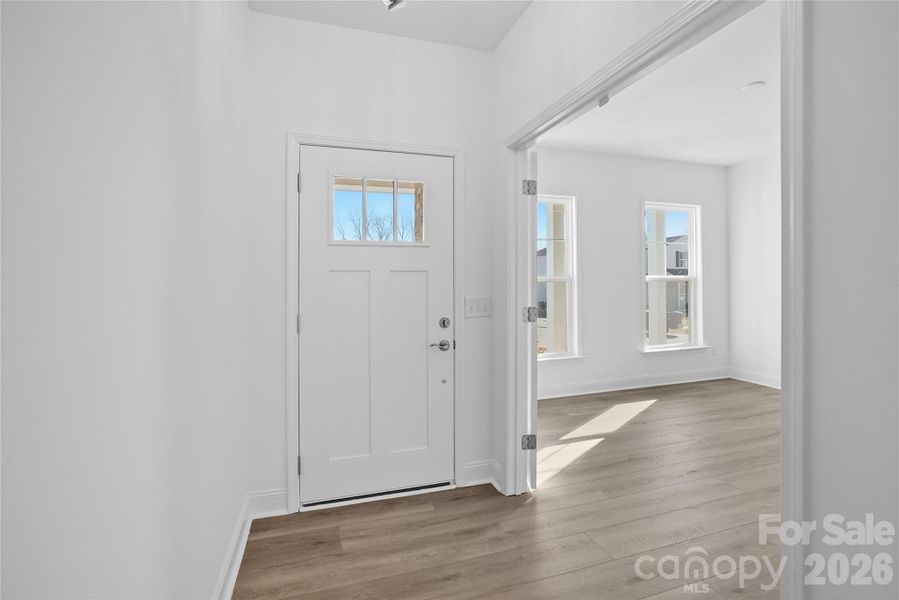 Spacious, unfurnished interior of a new home in Elmbrook, Indian Trail (Image 27).