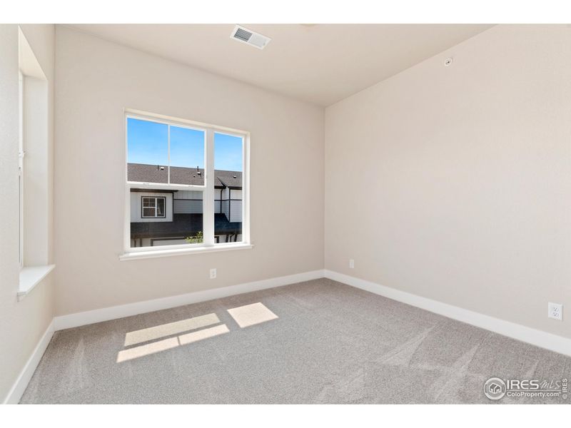 Spacious, unfurnished interior of a new home in Wilder at Timnath Ranch, Timnath (Image 11).