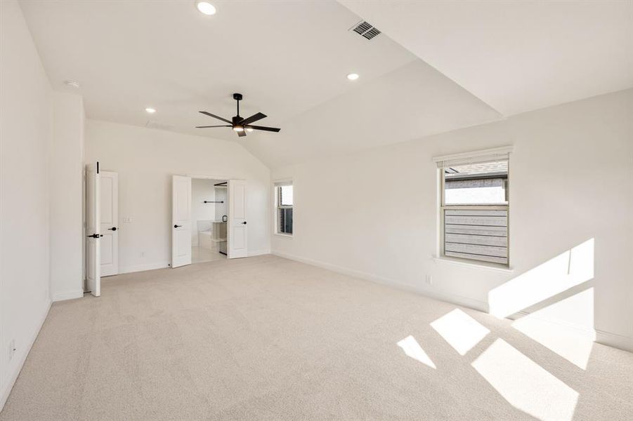 Spacious, unfurnished interior of a new home in Union Park Classic 55, Little Elm (Image 23).