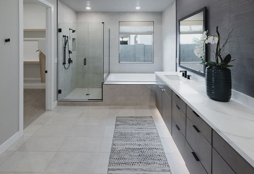 5016 Model Primary Bath - 4 of 4