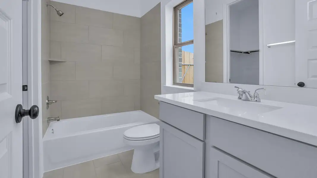 Image 10 of a home in Grand Central Park 50'. Image 10 of a home in Grand Central Park 50'.